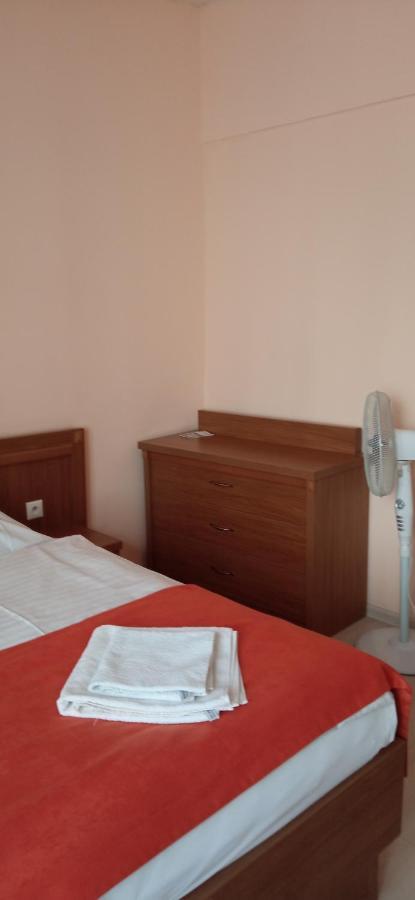 Penzion Gremium Hotel Bratislava Ngoại thất bức ảnh