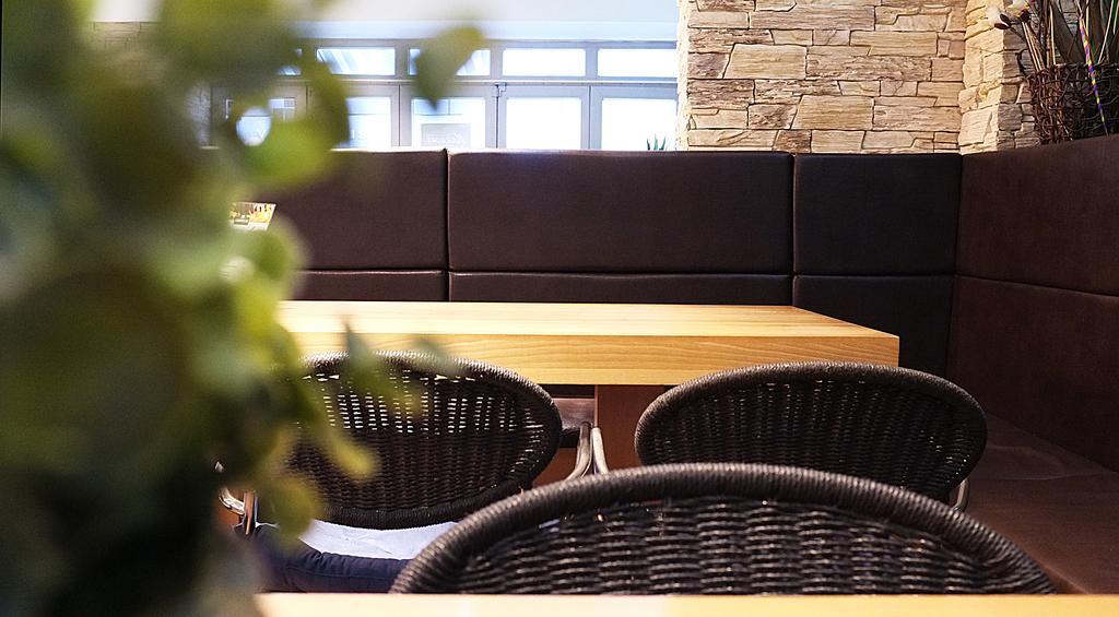 Penzion Gremium Hotel Bratislava Ngoại thất bức ảnh