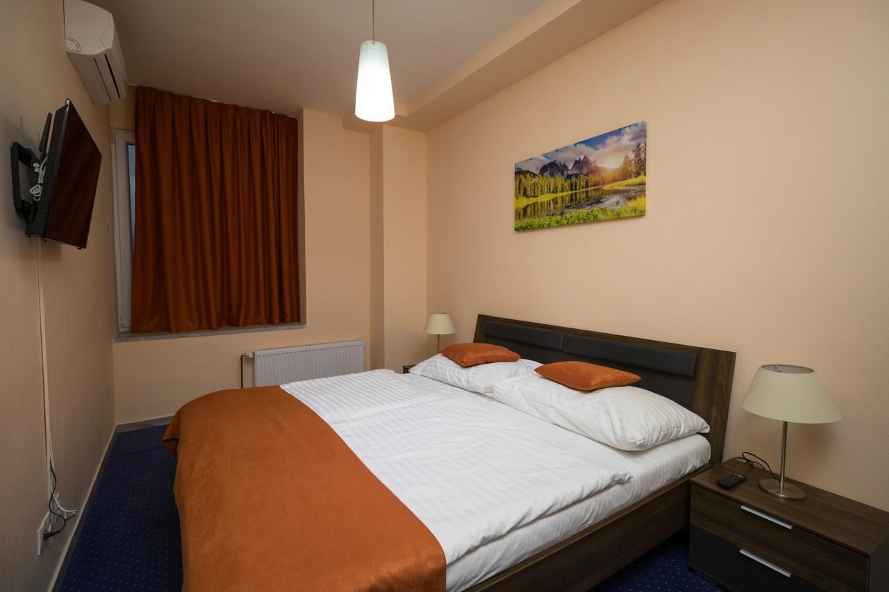 Penzion Gremium Hotel Bratislava Ngoại thất bức ảnh
